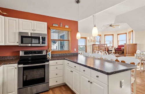 Ocean Hill House | Carolina Daydreamin': Ocean Views, Private Pool & Spa