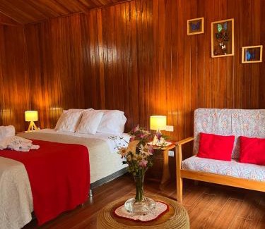 Oxapampa Hotel | Carolina Egg Gasthaus