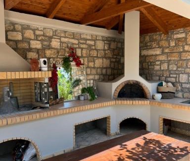 Velon Villa | Carpe Diem Corinthian Suites Ι