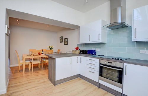 Capel-Curig House | Carreg Cottage - Two Bedroom House, Sleeps 4
