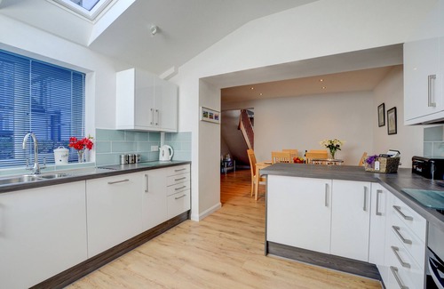 Capel-Curig House | Carreg Cottage - Two Bedroom House, Sleeps 4