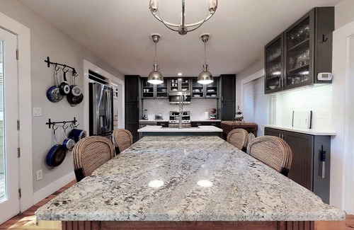 Marietta Cottage | Carriage House, Exec Monthly Rental, Garage, All Util/internet. Spoil Yourself!