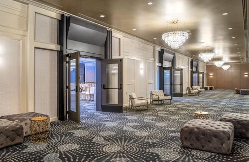 Haysboro Hotel | Carriage House Hotel & Conference Centre