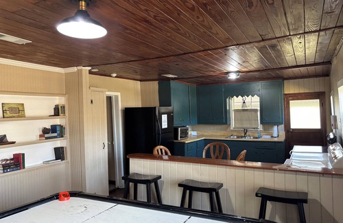 Hartsfield Cottage | Carriage House Sleeps 9