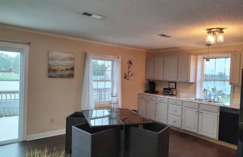 Coinjock House | Carrick Bend -Balcony View of ICW- Dog Friendly!