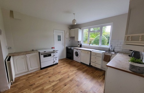Carrigaline House | Carrigaline Delightful Home