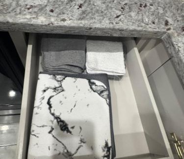 San Juan Apartment | Carroll Estates 3 Bedroom Apartment Retreat