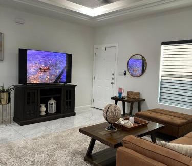 San Juan Apartment | Carroll Estates 3 Bedroom Apartment Retreat