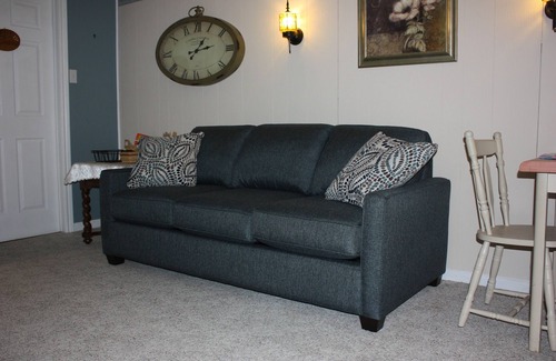 Cayuga Bed & Breakfast | Carrousel Bed & Breakfast