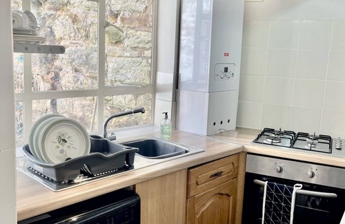 Ironbridge Cottage | Carrow Cottage - Victorian One Bedroom Cottage