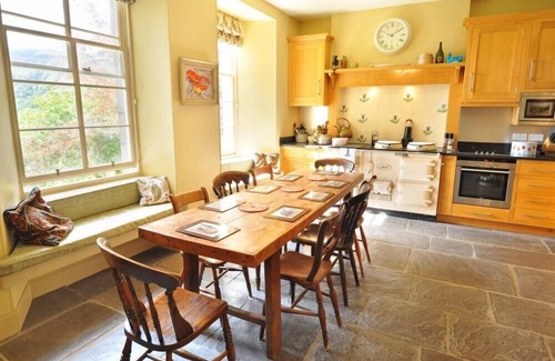 Calgary Cottage | CARSAIG HOUSE, pet friendly, with open fire in Bunessan, Isle Of Mull