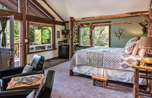Carson Bed & Breakfast | Carson Ridge Luxury Cabins