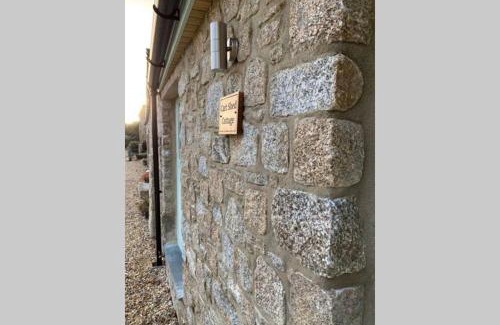 Mabe House | Cart Shed Cottage