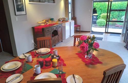 Westport Bed & Breakfast | Carters Beach Bed and Breakfast