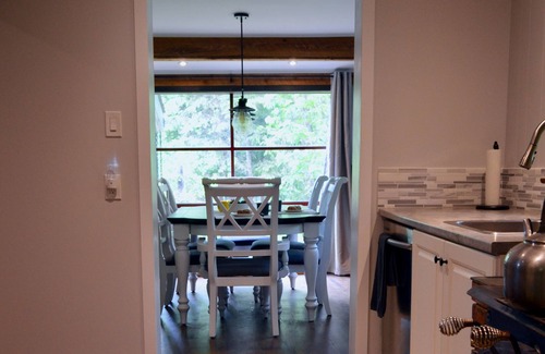 Canim Lake Cottage | Carver's Cottage - A Magical Cottage in the Woods, with WiFi