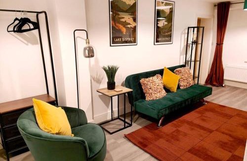 Carlisle Apartment | Carvetii - ANNE House Room 5 - SuperKing Bedroom En-suite