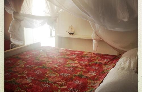 Alicudi Porto Bed & Breakfast | casa 3 archi