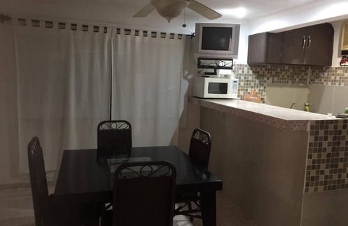 Xcumpich House | Casa 4 habitaciones 5 camas 4 baños en el norte de Mérida a 3 min plaza Galerias