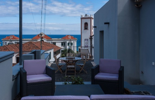 Ponta Delgada House | Casa Abreu with fantastic views over the blue sea!
