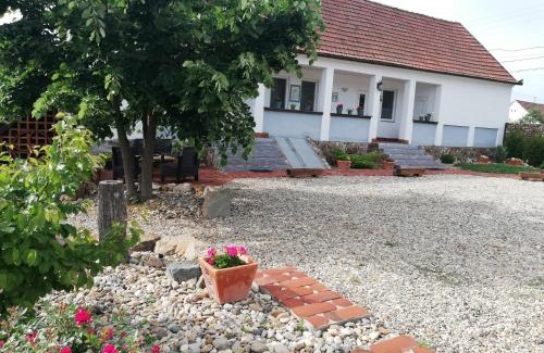Paulis House | Casa Ago - Guest House