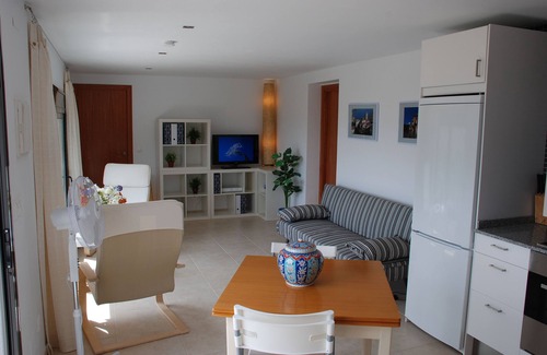 Les Planes del Rei Apartment | Casa Alados- modern Apnt within VillaSuala + amazing views in lovely location.