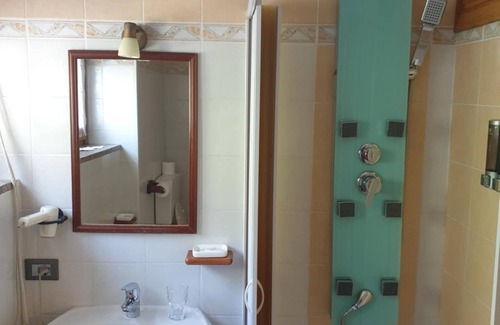 Lama dei Peligni House | Casa-Albergo Tiroasegno
