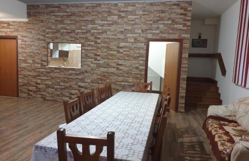 Zavoi House | Casa Alin Poiana Mărului