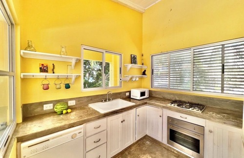 El Cerro House | Casa Amable by Ronny's place - Manuel Antonio