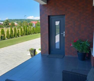Albestii Paminteni House | Casa Ambientt