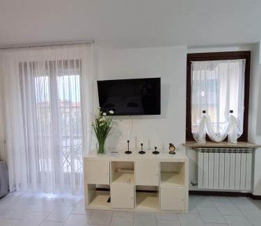 Maccagno Apartment | Casa Amelia lago Maggiore