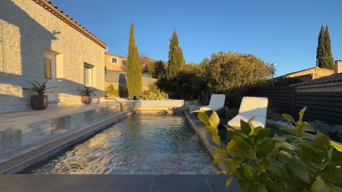 Montfort-sur-Argens Apartment | CASA AMOR & SPA, appartement suite jacuzzi & piscine chauffée