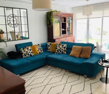 Gelves House | Casa Andaluza con piscina y jardín privado en Gelves a 15 minutos del centro de Sevilla