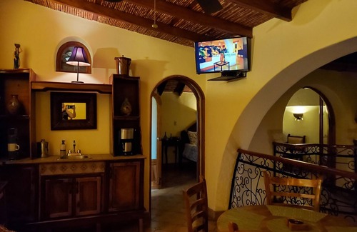Granada Villa | Casa Anita -Luxurious 2 Bedroom, 2.5 Bath private villa with saltwater Pool