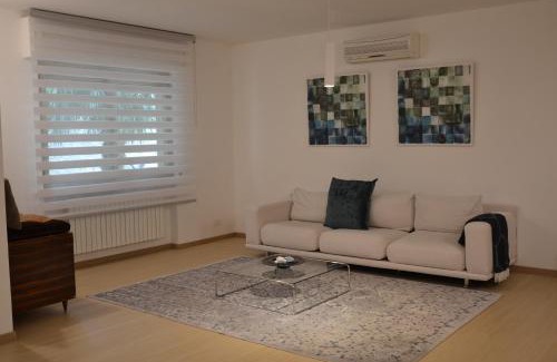 Silvi Paese Apartment | Casa Annadelia