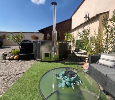 Sura Mica House | Casa Antonia Homestay