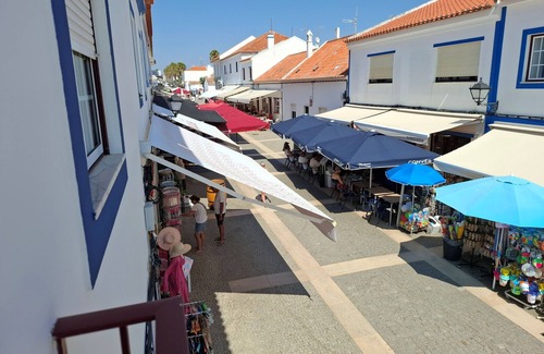 Porto Covo Apartment | Casa Areia - Porto Covo, T1-4 people, Sea View, the most central area of the Village