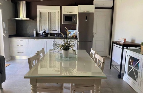 Linares House | Casa Aries - Villa con Piscina Privada