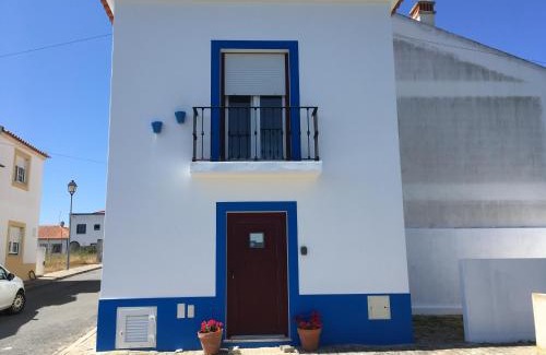 Almograve House | Casa Azul