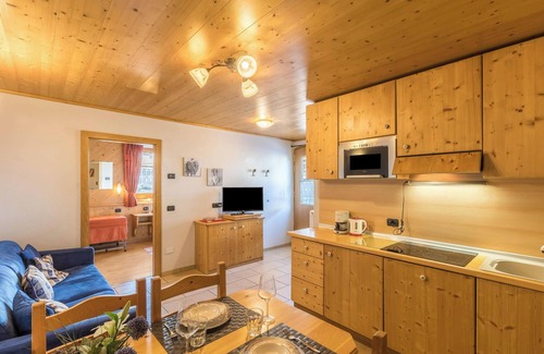 Livigno Apartment | Casa Azzurra Piano Terra with Mountain View, Wi-Fi & Garden; Parking Available
