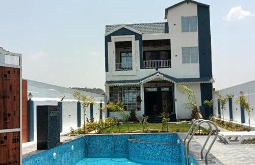 Chittorgarh Villa | Casa bella a beautiful house