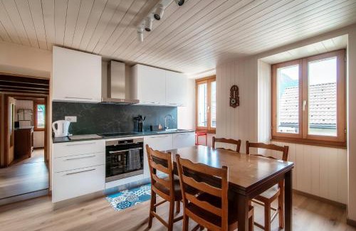Osco House | Casa Bella Oschesina by Quokka 360 - in the village of Osco