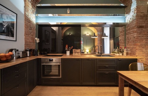 Roman Quarter Apartment | Casa Bellezia Santa Maria - Design and history in the heart of Turin
