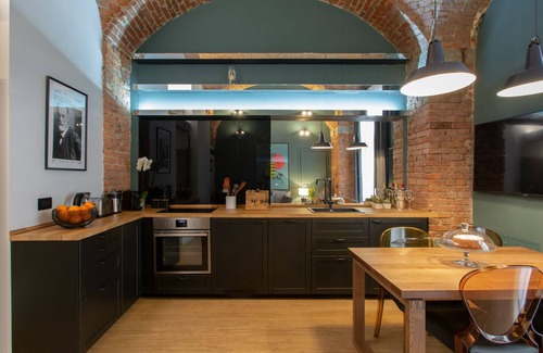 Roman Quarter Apartment | Casa Bellezia Santa Maria - Design and history in the heart of Turin