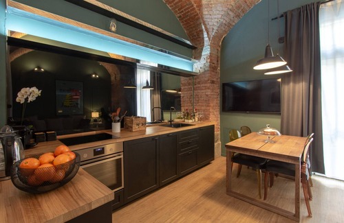 Roman Quarter Apartment | Casa Bellezia Santa Maria - Design and history in the heart of Turin