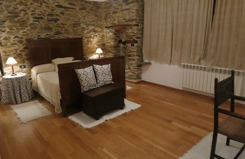 Currelos House | Casa Benaxo