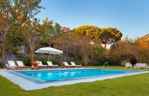 Sant'Agata sui Due Golfi Villa | Casa Bianca in the Heart of the Town, Daily Housekeeping & Concierge