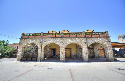 Marina di Casal Velino House | Casa Biancolilla B: A welcoming apartment situated at a short distance from the beach, with Free WI-FI.