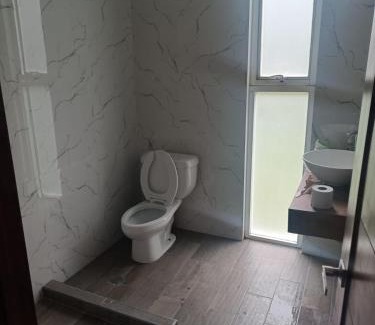 Santa Cruz Tlaxcala House | Casa blanca