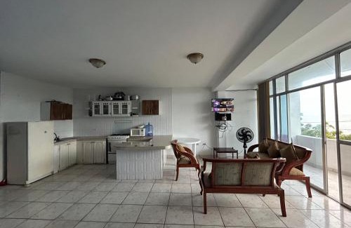Atacames Apartment | Casa blanca Atacames
