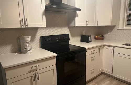 Goldsboro House | Casa Blanca